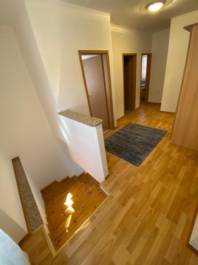 Shadi Apartment コペル エクステリア 写真